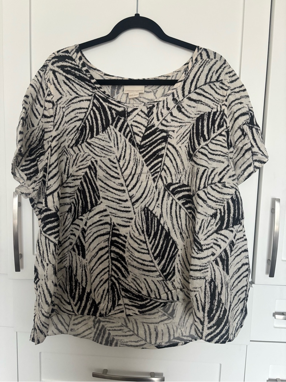 Cynthia Rowley Black and White Leaf-Print Linen Blouse